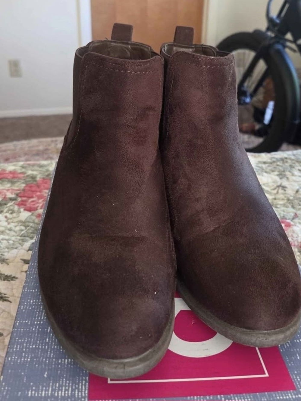 POP Emmy Women's Chocolate Suede Chelsea Ankle Boots Size 8M - Picture 4 of 7